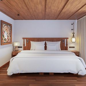 Dwupoziomowy apartament z łóżkiem king-size